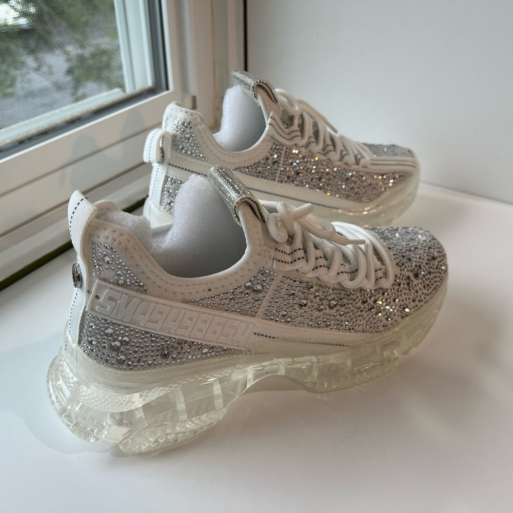 Steve Madden Silver and White Crystal Knit Maxima Sneakers 8 fit US 7 - Picture 3 of 10